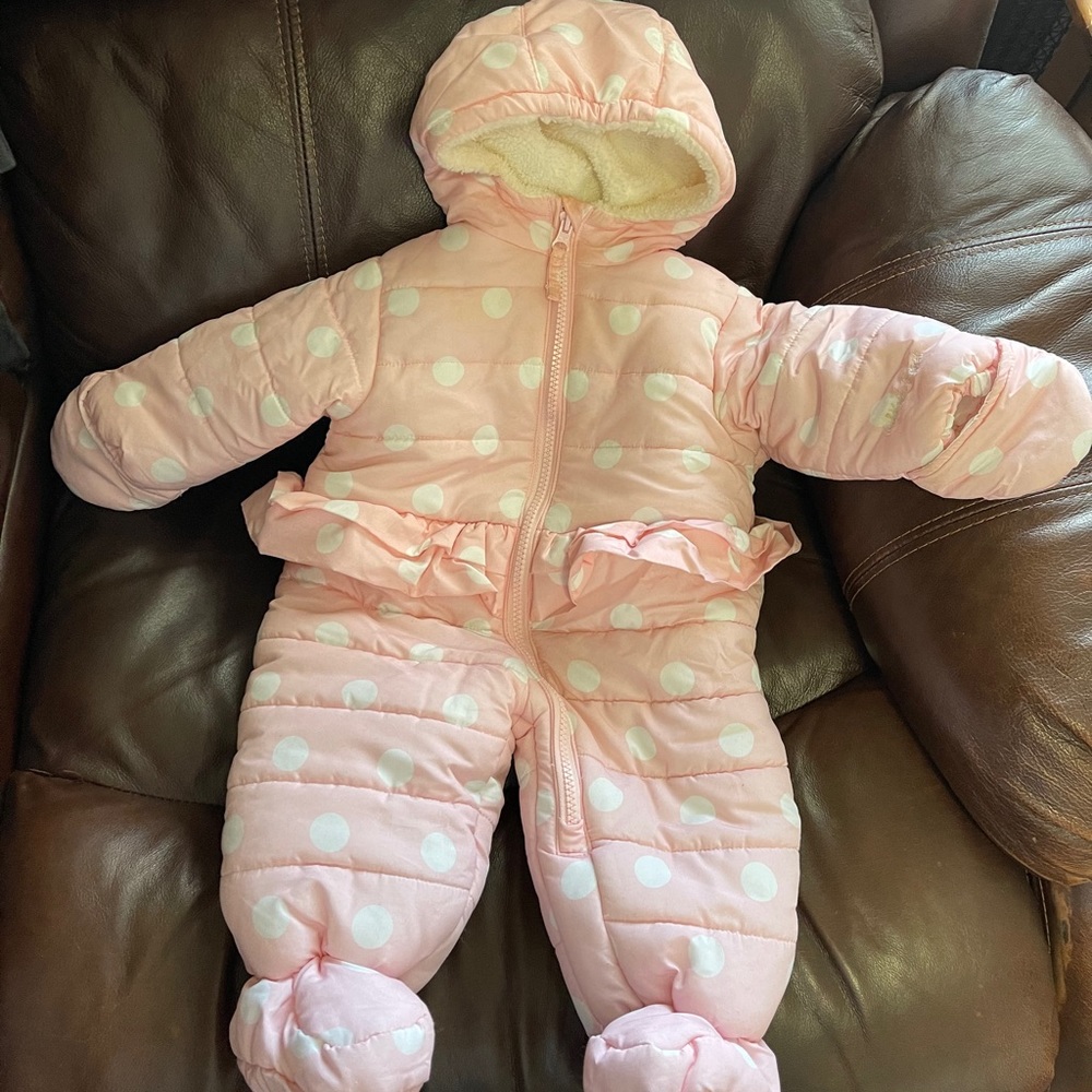 Used Oshkosh baby puffer snowsuit one piece 6-9mo